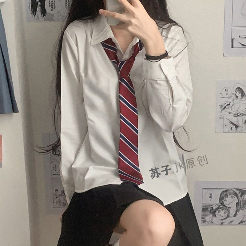 日系JK领带制服奶白色衬衫女长袖春秋软妹设计感小众大码衬衣叠穿