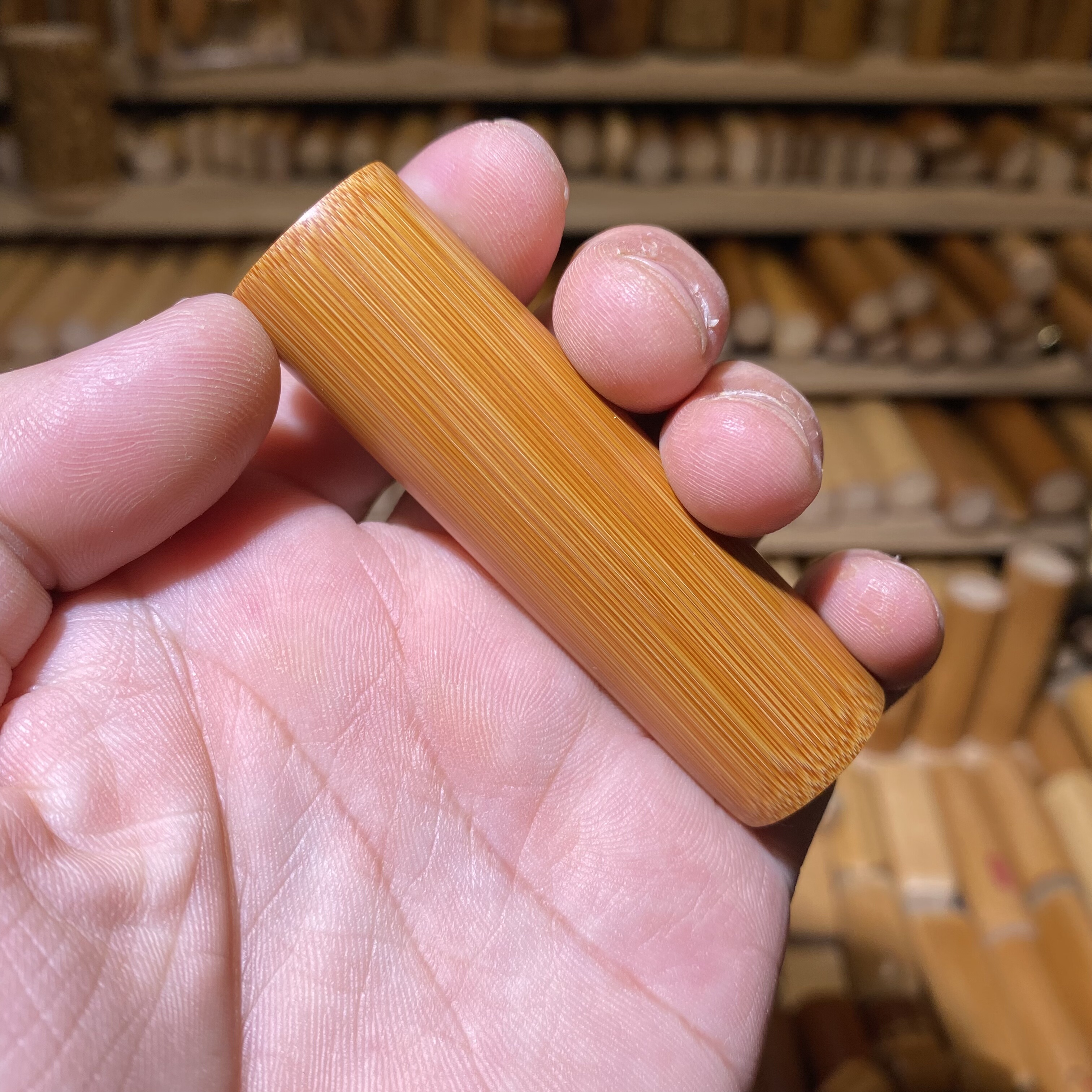 20.4-69捷径满密短圆，一物一链接，远山工实心玉竹手把件