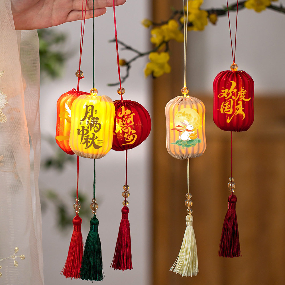 中秋节国庆小灯笼挂件中式古风灯笼景区节日国风装饰户外发光花灯图片