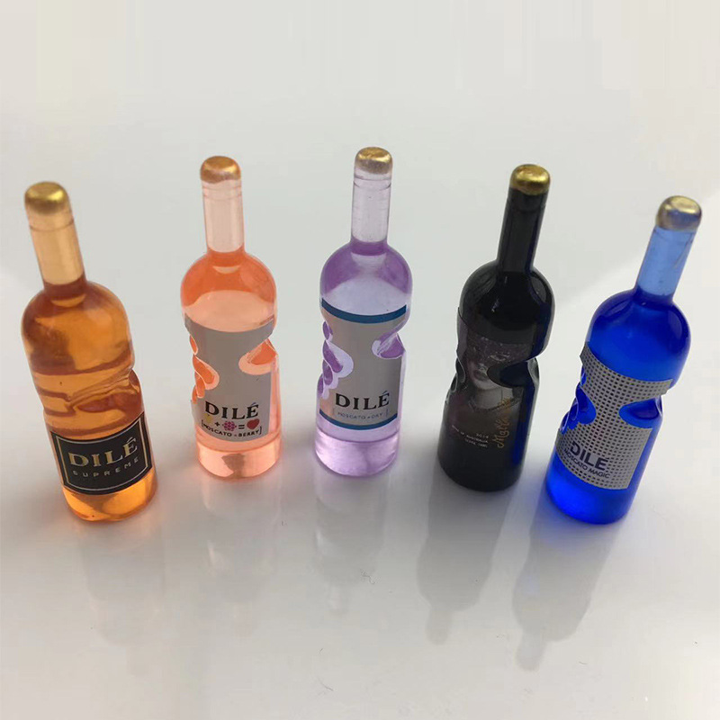 迷你仿真红酒立体树脂小瓶子游乐场微缩模型道具饰品配件