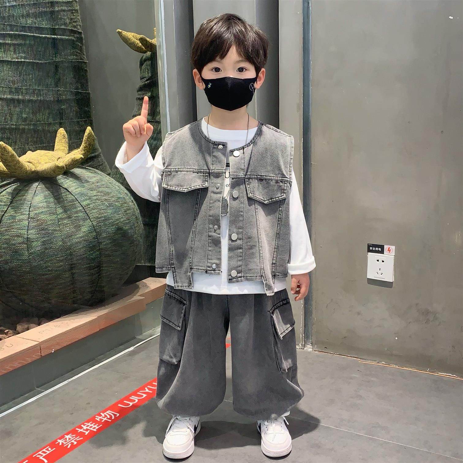 英国 DHWA联名男童春秋套装儿童卫衣牛仔马甲三件套帅气时髦潮服