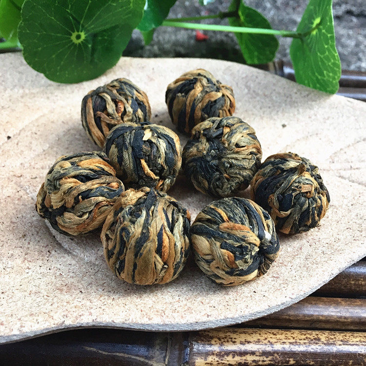 新茶云南凤庆 红绣球龙珠 红茶500盒功夫滇红茶 手工龙珠红茶