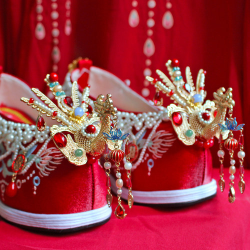 高跟古风新娘手工串珠汉服鞋