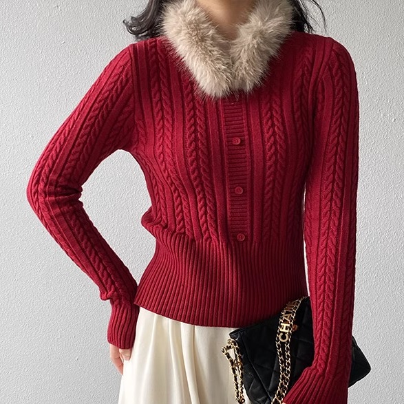 圣诞红色可拆卸毛领针织打底衫