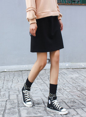 黑色直筒半身裙女秋冬短款小个子松紧腰显瘦百搭休闲毛呢打底短裙