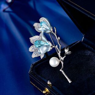 花瓣蝶西装 玫瑰花胸花大衣小众别针防走光珍珠胸针高级女固定 新款