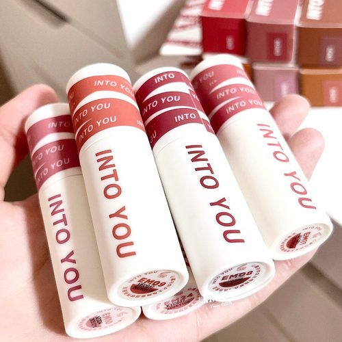 INTOYOU空气唇泥不沾杯掉色