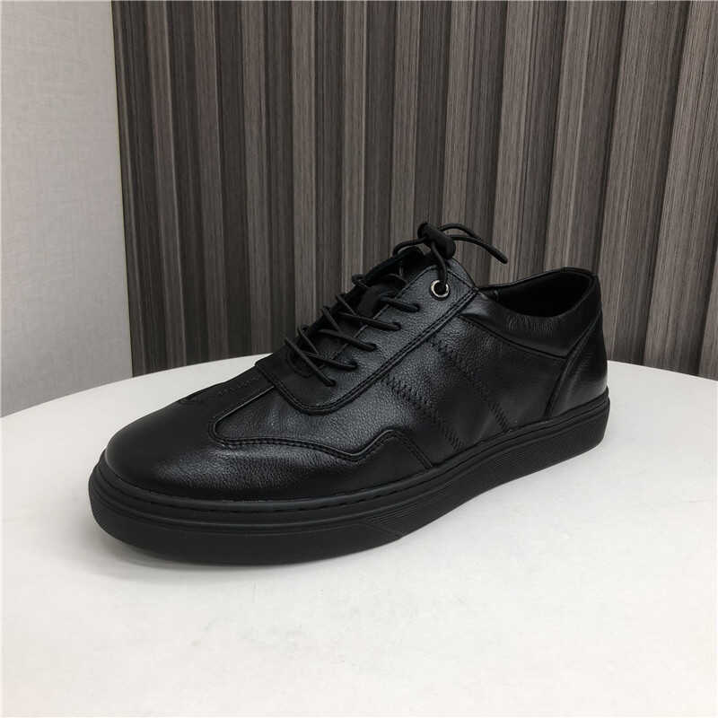 防滑2023新款时尚板鞋牛皮潮流