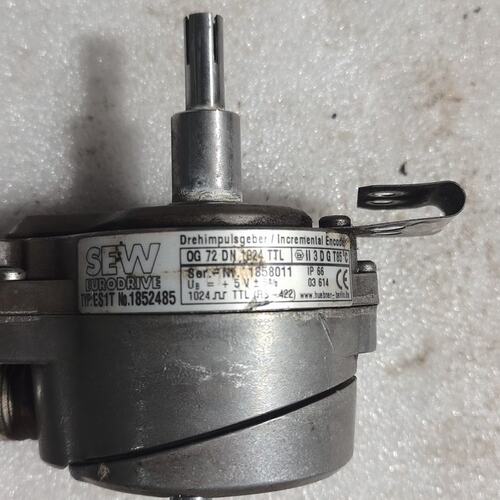 议价全新SEW编码器ES1R/OG72 DN 1024TTL原装维修