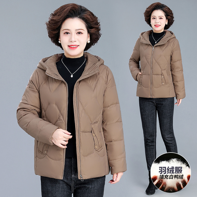 中年妈妈冬装羽绒服新款中老年女