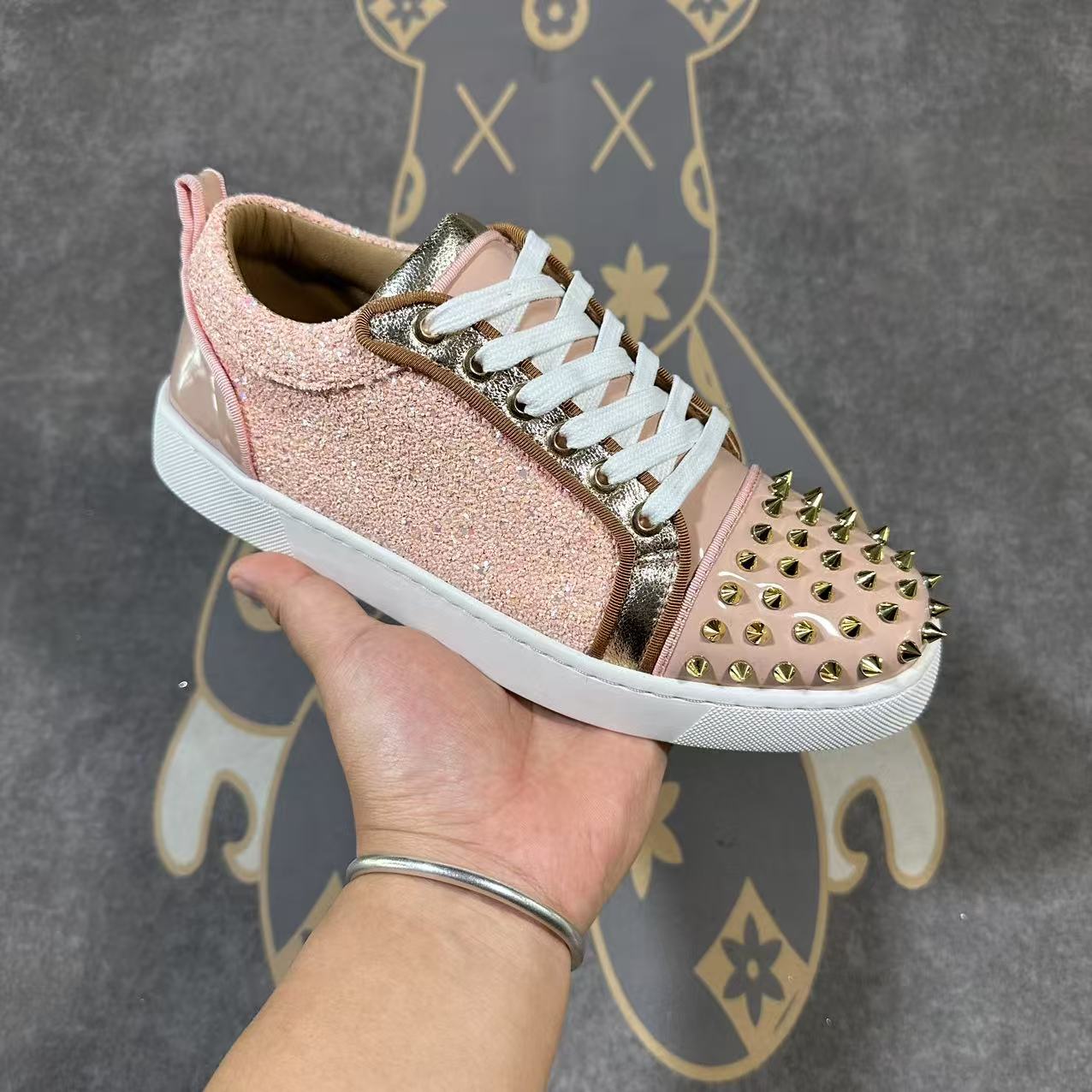 铆钉系带红底鞋休闲板鞋春秋新款