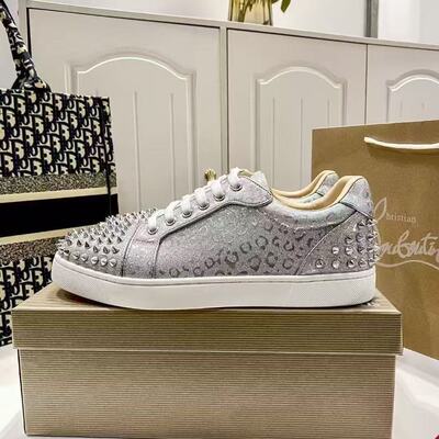 CL红底铆钉银色亮片男士板鞋潮鞋