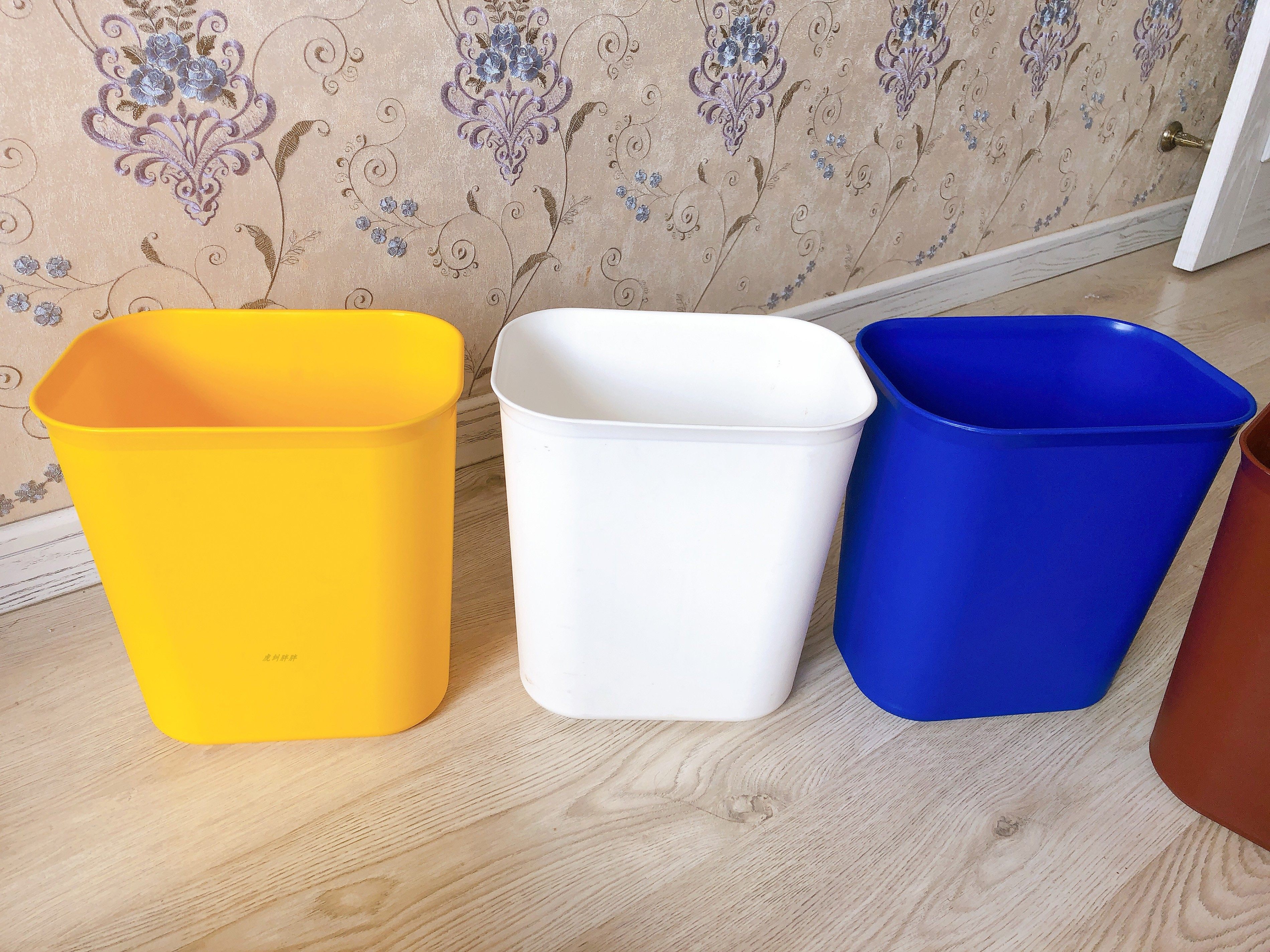 黑色白色家庭分类夹缝垃圾桶质量好多场景适用网红简易小型家用