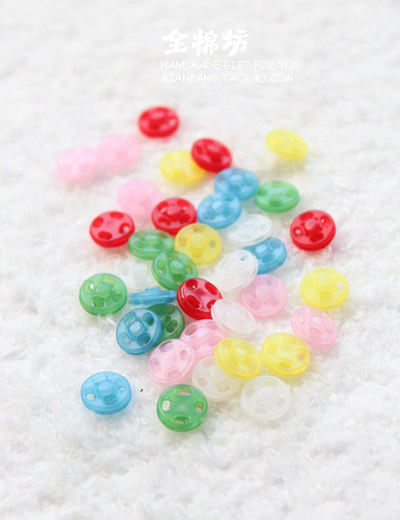 优质彩色树脂扣子透明3元按扣