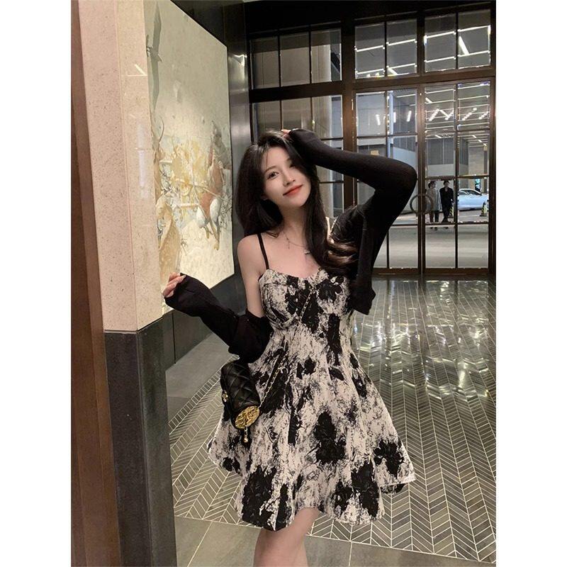 新中式法式茶歇黑色吊带连衣裙女夏季2026新款小个子短裙两件套装
