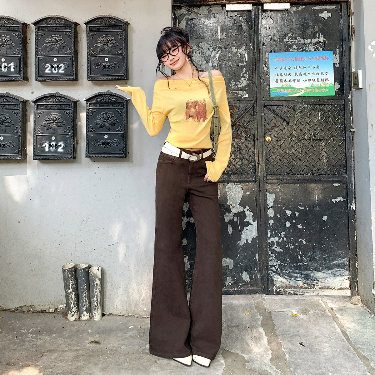 美式复古微喇牛仔长裤秋冬舒适百搭修身显瘦垂感拖地慵懒风日常，女装休闲裤，奇怪漫猴工厂店