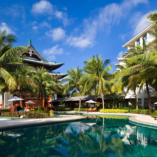 【乐享瑞士】亚龙湾瑞士豪华房含早2-3晚+精选中式套餐一份