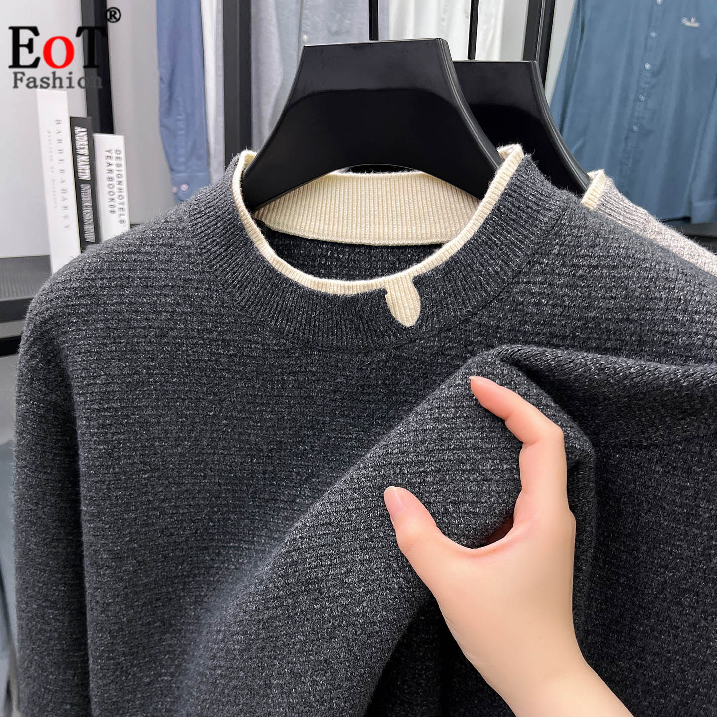 秋装新款青年男士时尚百搭潮流针织衫纯色休闲圆领套头打底衫毛衣