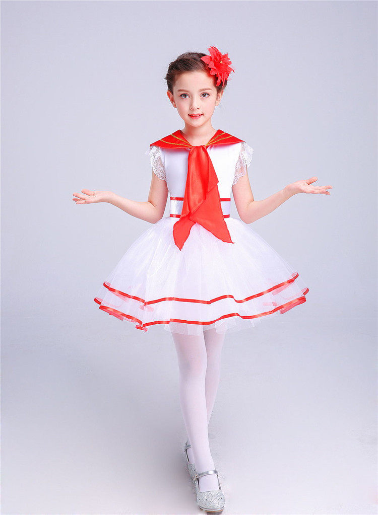 追梦儿童舞蹈演出服飞得更高六一表演服装红领巾少儿舞台风筝道具