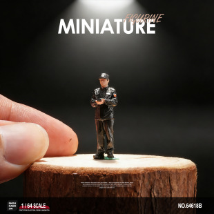 微缩仿真树脂人偶模型小人保安大哥成品摄影道具沙盘场景摆件收藏