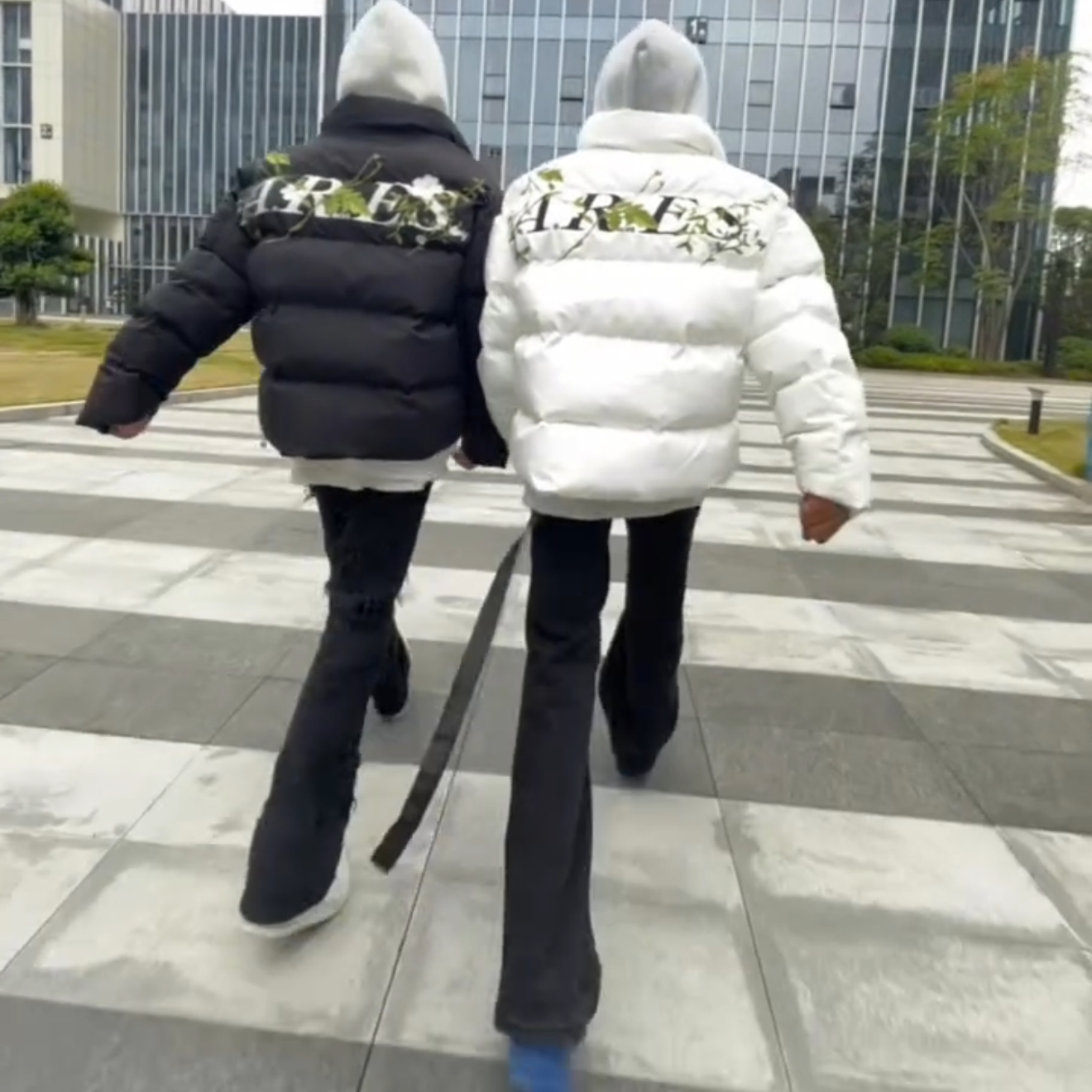 美式复古街头花卉字母刺绣立领羽绒棉服男冬季小众设计感情侣棉衣