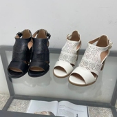 时尚 41码 圆头粗跟凉鞋 镂空鞋 原单女鞋 7.5厘米36 女鞋 中跟鞋 黑色杏