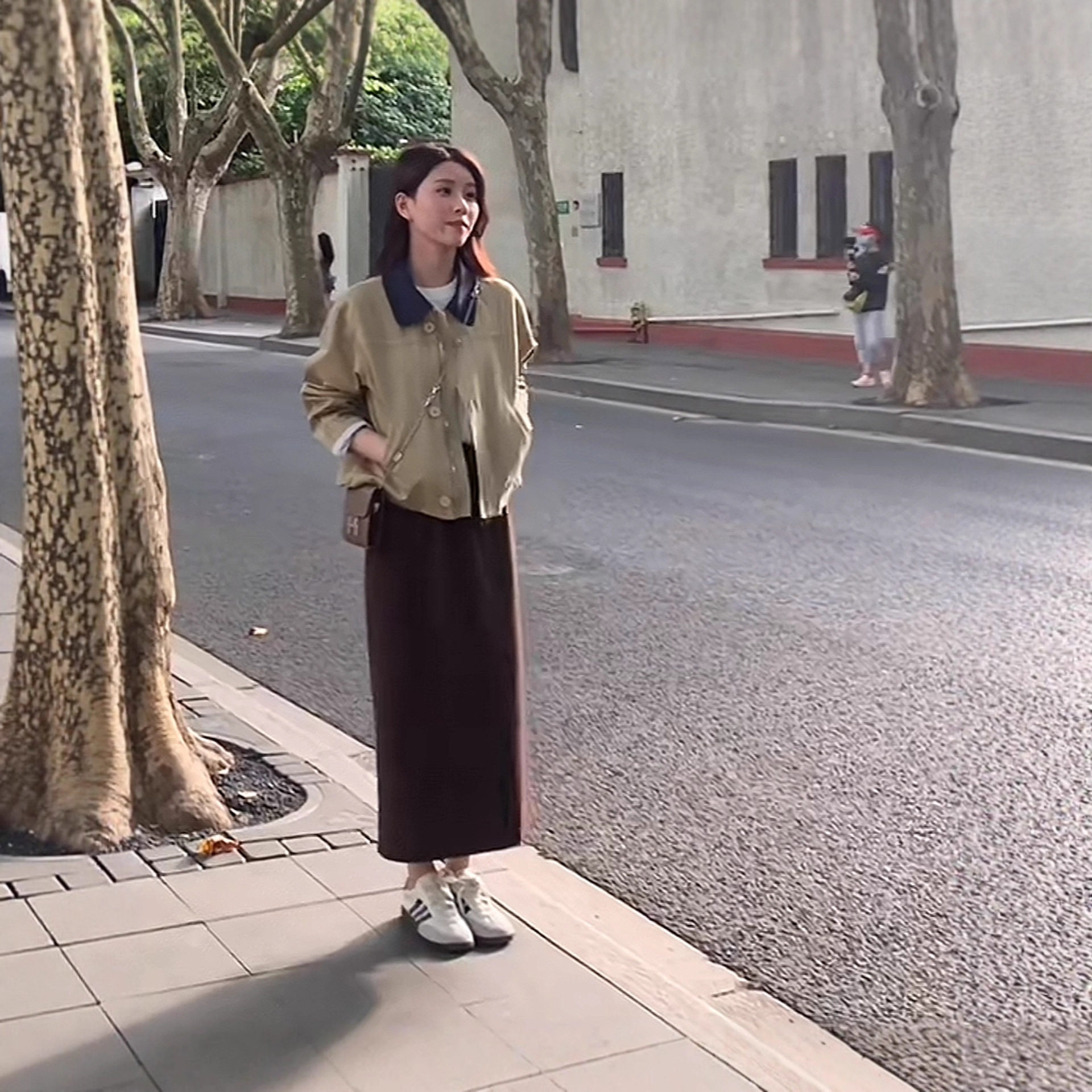 2025秋季设计感拼接短款风衣外套女装韩版爆款小众洋气夹克上衣
