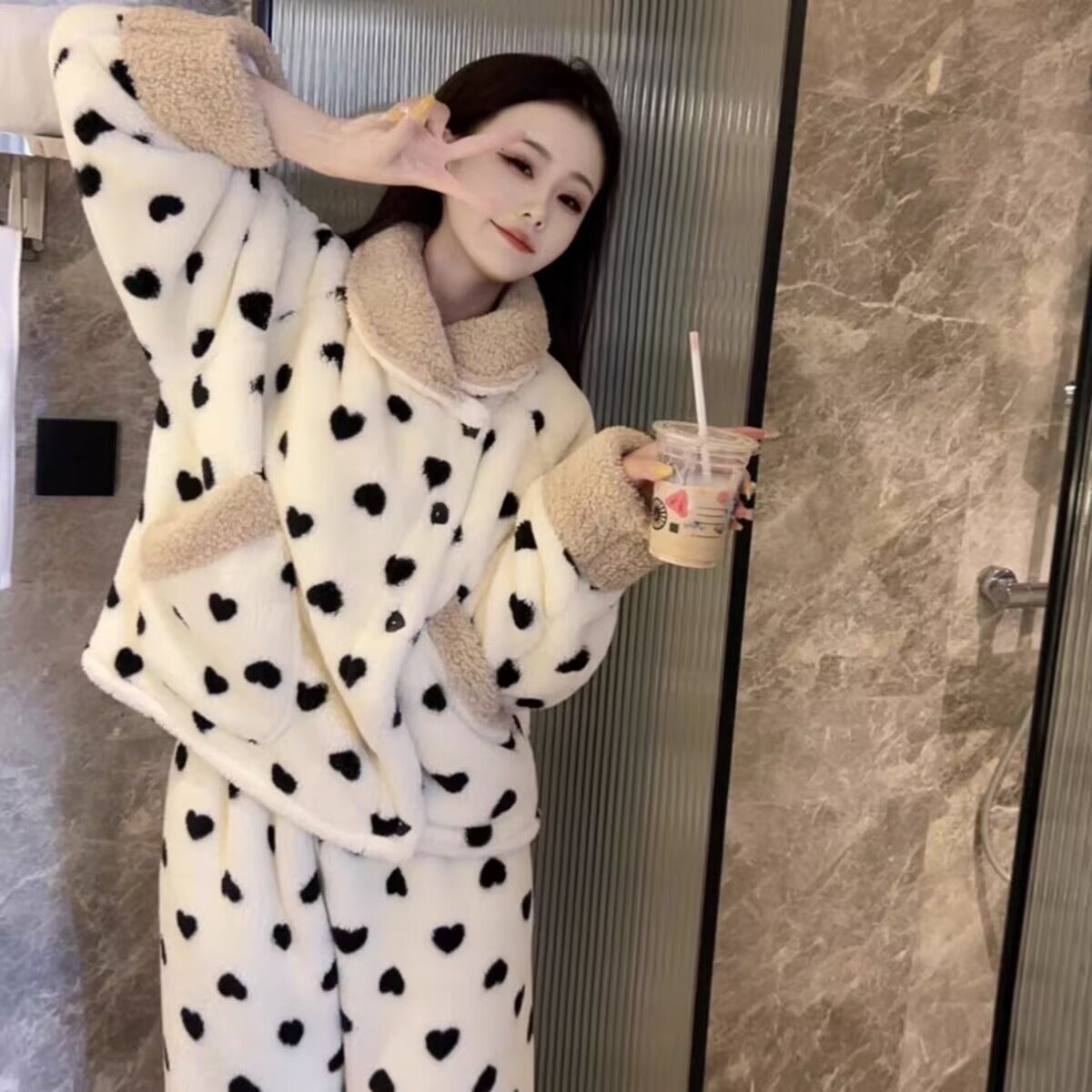 韩系爱心珊瑚绒睡衣女冬季加厚保暖翻领家居服套装可外穿保暖可爱