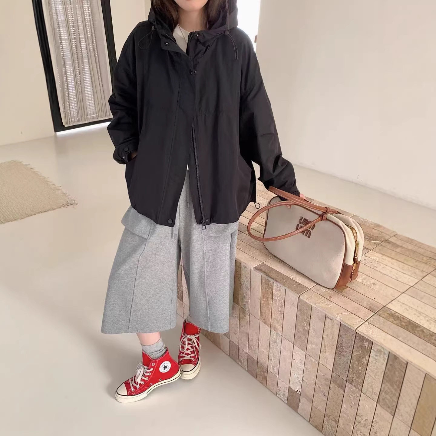2026年春款外套女宽松休闲连帽学院风韩版上衣慵懒风外套新款上衣