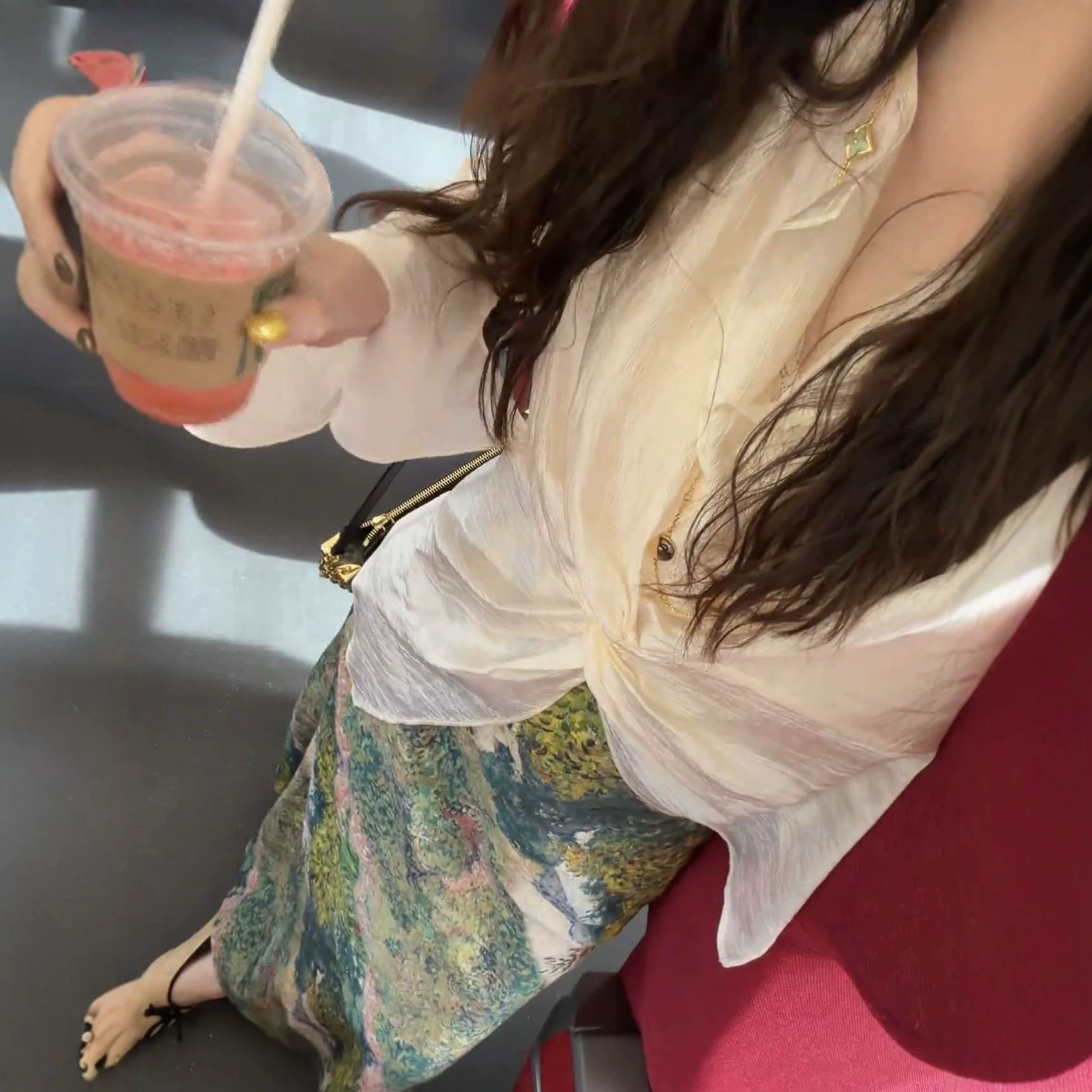 文艺复古不规则扭结防晒衬衫女2026夏季新款宽松百搭显瘦醋酸上衣