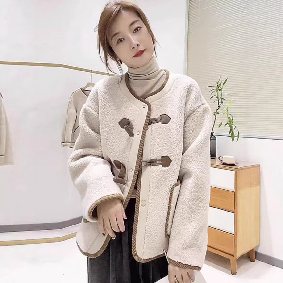 25春款皮毛一体女宽松休闲韩版学院风加厚保暖外套上衣新款羊羔毛