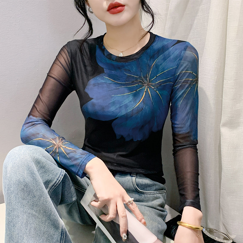 春秋复古印花网纱打底衫女
