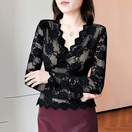 性感V领蕾丝花边内搭磨毛打底衫
