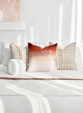 国潮红色儿童女孩房样板间床品轻奢别墅高级感可定制软装床上抱枕