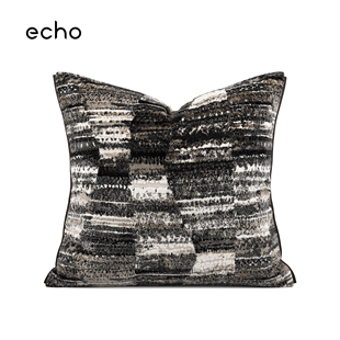 侘寂风样板间中式黑白棕咖轻奢质感进口割绒抱枕沙发床上方枕靠垫