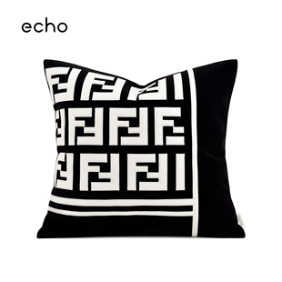 设计师意式 黑白色双F字母沙发抱枕高级感客厅靠垫 轻奢样板间经典