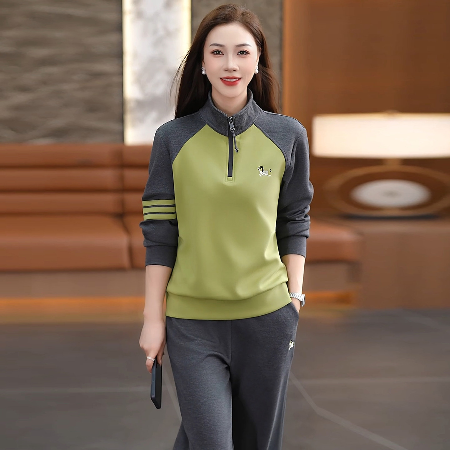 撞色立领半拉链卫衣套装女秋季宽松显瘦休闲运动服两件套韩版减龄