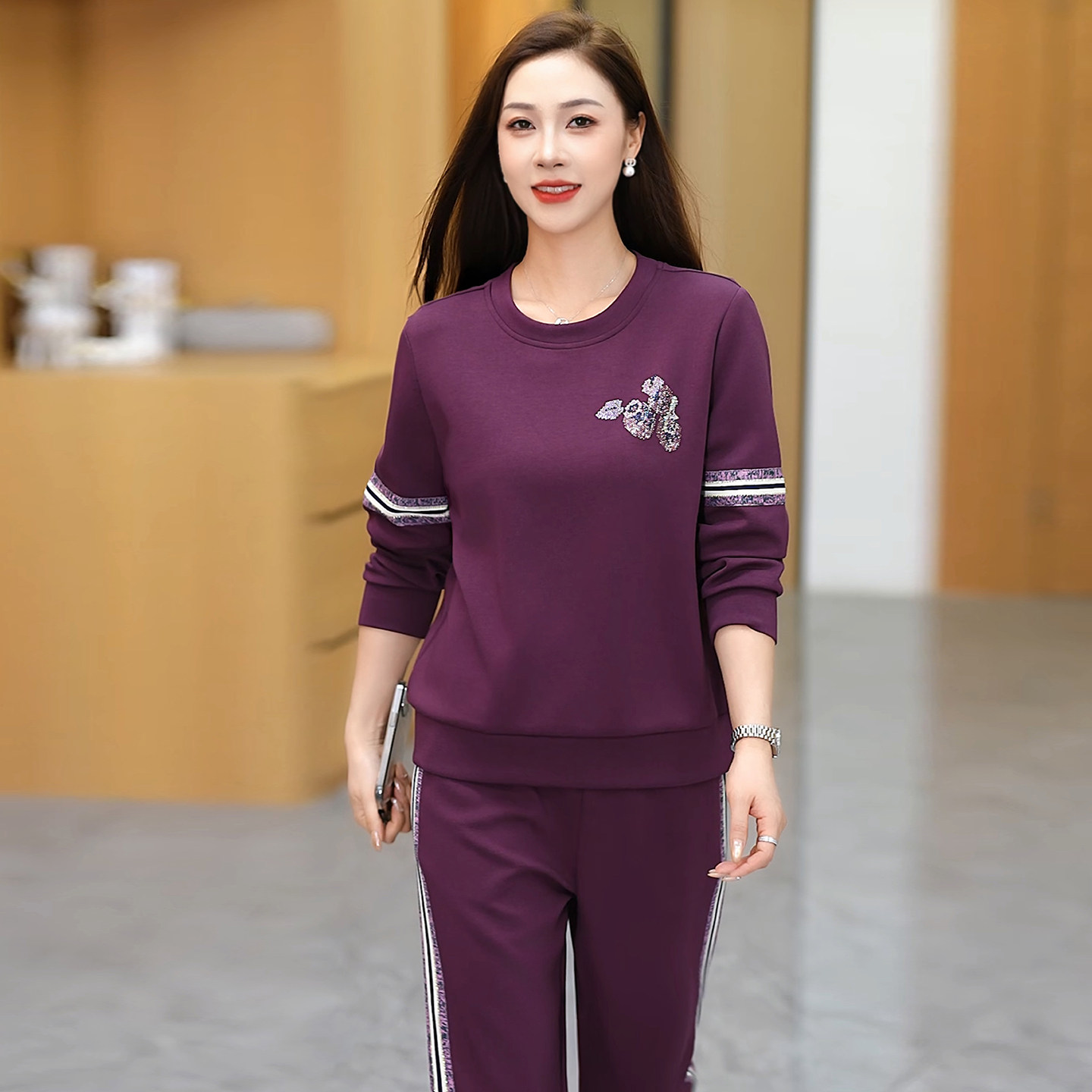 韩版时尚运动风圆领卫衣套装女秋季两件套高级感显瘦休闲穿搭一套