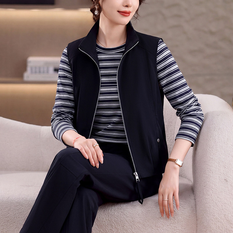 品牌条纹中年运动套装女三件套春秋洋气减龄马甲款休闲服宽松卫衣