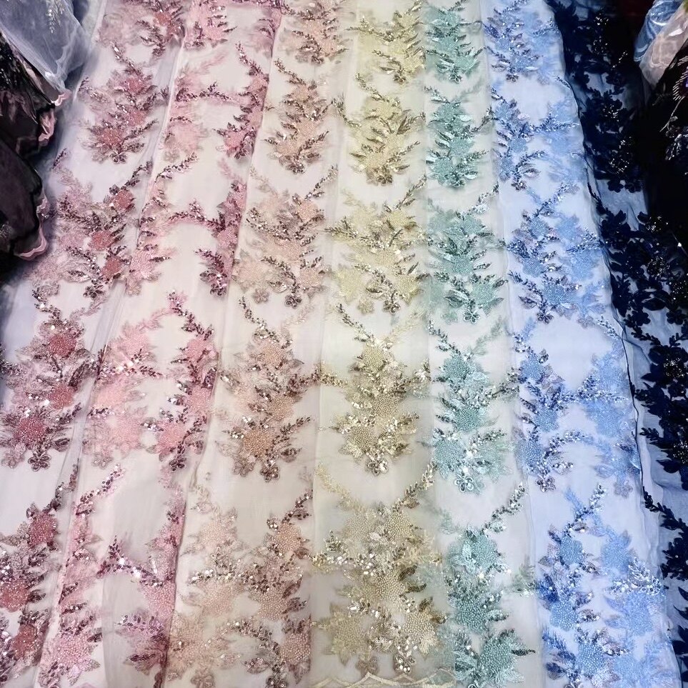 N108跨境彩色珠绣亮片花朵立体刺绣网纱面料洋服布料粉色可剪花