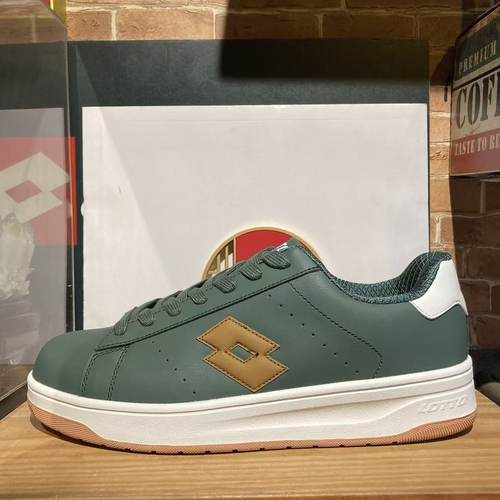 外单库存 LOTTO 乐途 男子 经典款运动板鞋