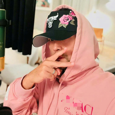 J杰伦CHOU同款网球粉色休闲帽衫