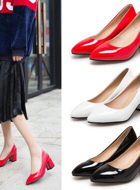 新款浅口尖头红色粗跟单鞋漆皮黑色职业工作鞋大码43 44 45 46 47