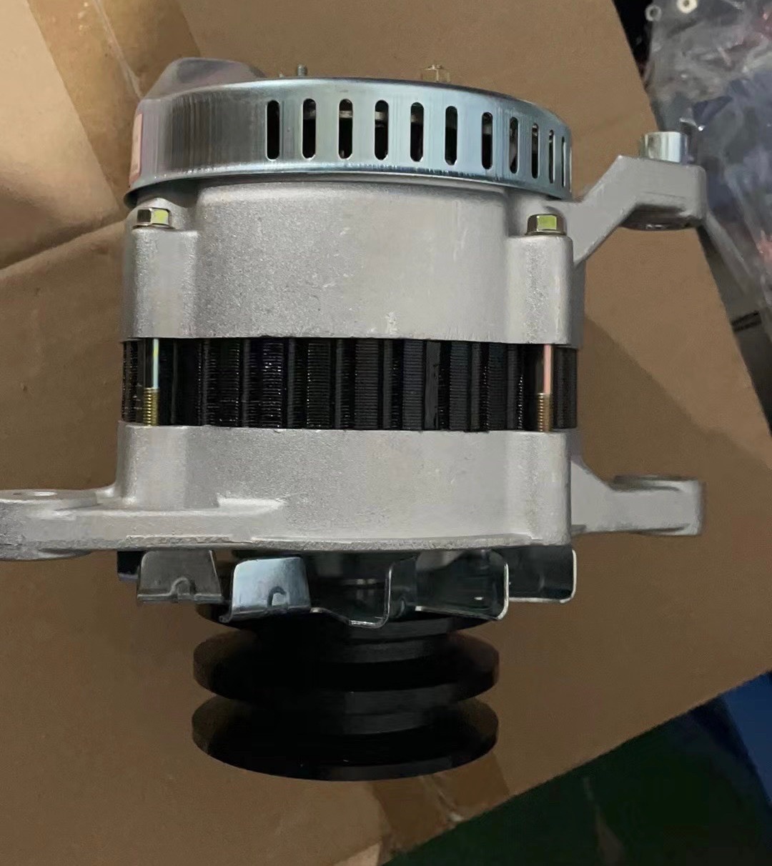 东方红1000拖拉机发电机东方红LR4A3L发电机12V