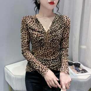 钉珠上衣网纱长袖 欧货时尚 t恤潮 女2025秋冬新款 豹纹V领打底衫