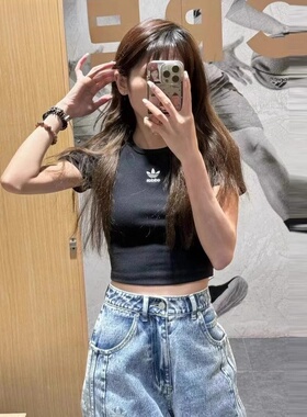 Adidas 三叶草 女子时尚休闲短款修身露脐短袖T恤 II8057 IJ7804