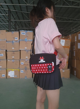 Adidas 三叶草 儿童迪士尼联名运动休闲斜跨包拎包单肩包 GN3228
