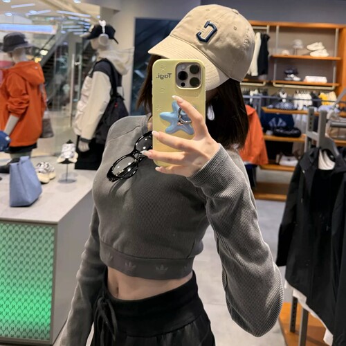 阿迪达斯 三叶草 女子高腰短款复古时尚修身款长袖T恤套衫 JD0014