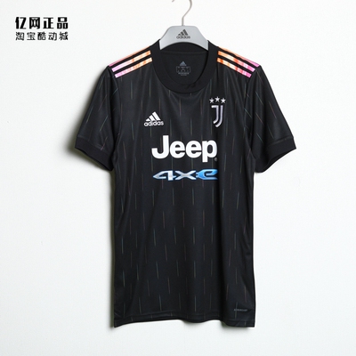 阿迪达斯短袖足球服舒适透气