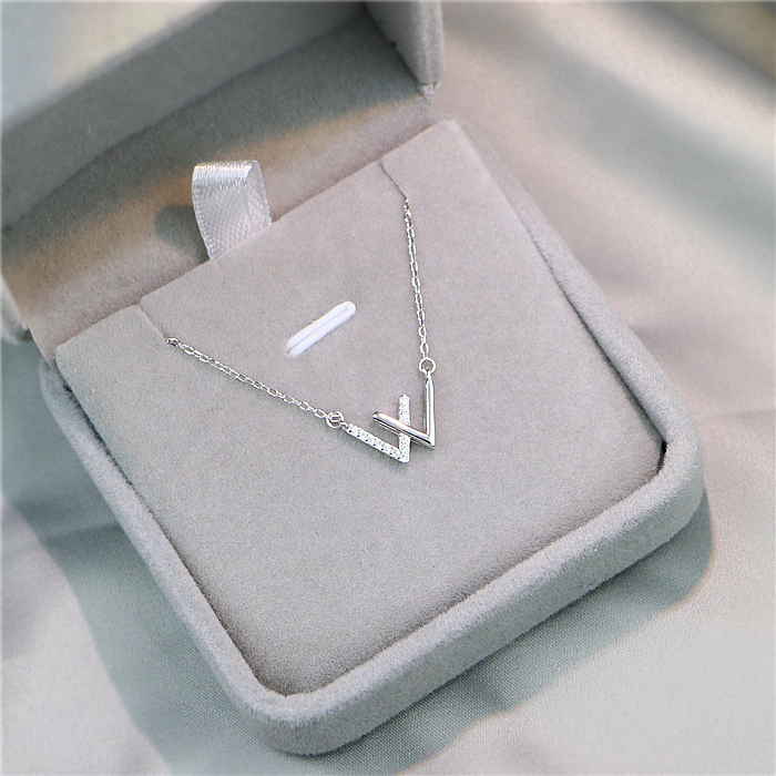 S925字母镶钻吊坠项链银饰品